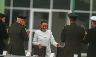 Sheinbaum autoriza aumento de pensión a militares jubilados tras anuncio de protesta castrense