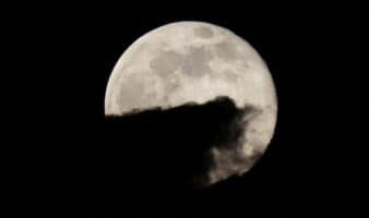 La superluna más grande de 2025 ilumina esta noche el cielo de México