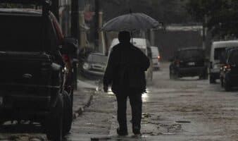 Frente frío número 16 traerá lluvias fuertes y descargas eléctricas al norte y noreste del país