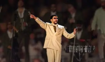 Bad Bunny presenta un adelanto de su espectáculo de medio tiempo en el Super Bowl | Video