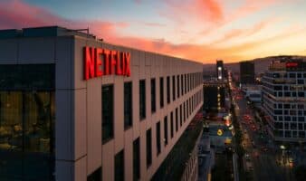 Netflix se acerca al monopolio en el cine y aumenta su poder sobre los videojuegos con la compra de Warner
