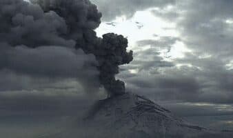 Puebla mantiene alerta volcánica Fase 2 en el Popocatépetl