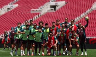 México jugará contra Islandia pese a violencia por muerte de 'El Mencho'