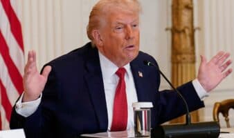 Trump amenaza con aranceles a quienes no apoyen sus planes en Groenlandia