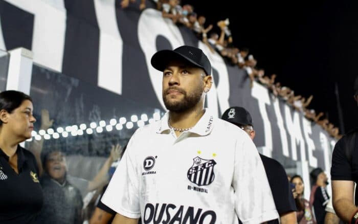 Neymar abre la puerta a una posible retirada a final de temporada