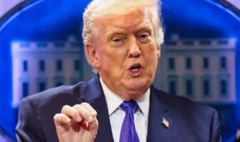 Trump firma arancel global del 10% tras fallo en su contra... TMEC libra los cobros