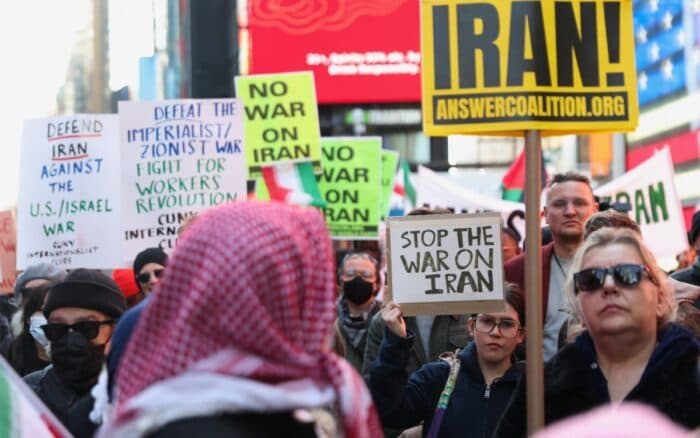 Más de 200 muertos en Irán por ataques de Israel y EU