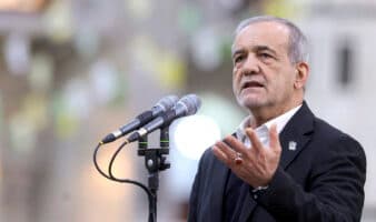 El presidente de Irán anuncia su disposición a negociar con Trump