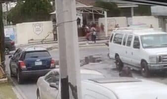 Captan ataque afuera de primaria: iban por el padre, matan a niño de 6 años