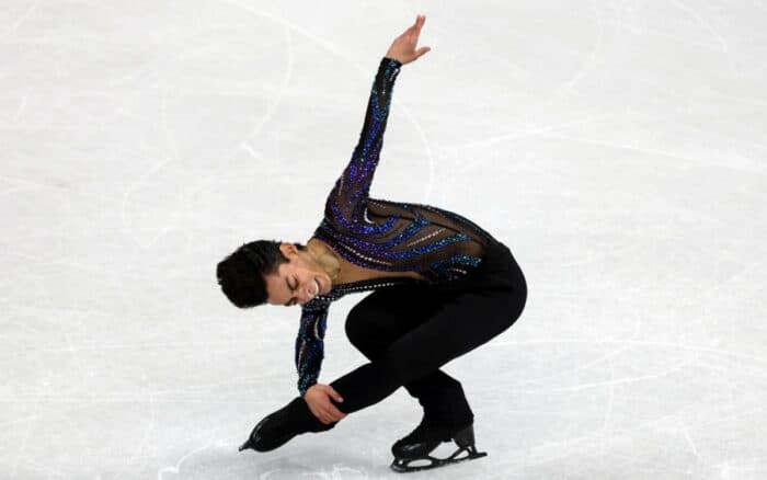 Donovan Carrillo clasifica a la Final del Mundial de Patinaje Artístico en Praga | Video