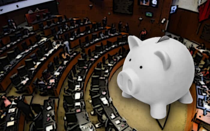 Tope a pensiones 'doradas' generaría ahorro de 5 mil millones de pesos: Laura Itzel Castillo