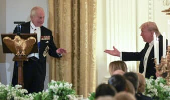 Carlos III a Trump: 'Sin nosotros, ustedes hablarían francés'; bromas y mensajes diplomáticos