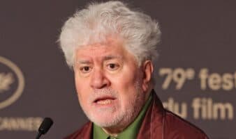 Almodóvar llama 'monstruos' a Trump y Netanyahu