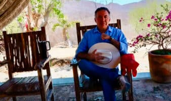Senador Inzunza reaparece en Badiraguato; publica cita en latín sobre 'mantener la mente serena'