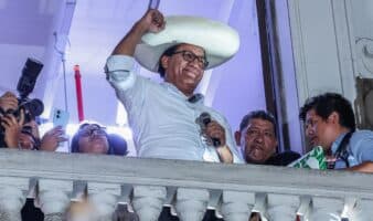 Sánchez aventaja con 44,522 votos a Fujimori con el 95 % de las boletas contadas en Perú