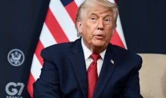 Trump en el G7: 'Soy el jefe', bromea ante Macron