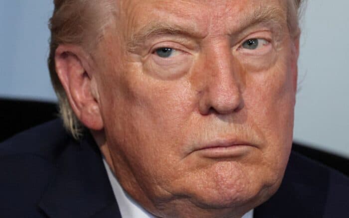 Trump afirma que Irán solicitó una reunión en Catar; Tensión por Ormuz