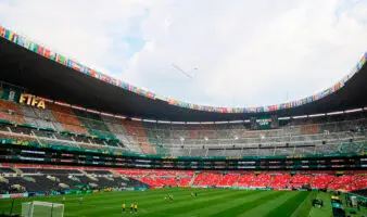 Titulares de palcos mantienen litigio contra FIFA y Ollamani por derechos en el Estadio Ciudad de México