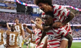 Estados Unidos deja en depresión a Paraguay (4-1)