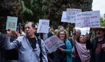 Secretaría de Cultura CDMX claudica: no habrá cabaret en Casa Ramón López Velarde y destituye a su director