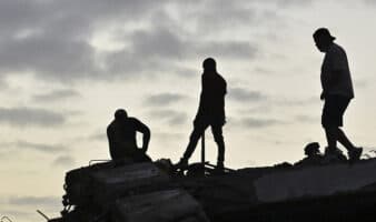 Impotencia y temor en Venezuela: rescatando entre escombros mientras el miedo a las réplicas no cede