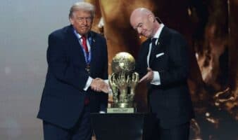 50 eurodiputados piden que la FIFA investigue atribución de 'Premio de la Paz' a Trump