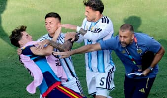 FIFA abre procedimiento disciplinario contra Argentina por incidentes en la final y manta de Malvinas