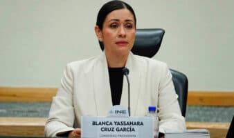Blanca Cruz ofrece facilitar investigaciones sobre presuntas irregularidades en el INE; confirma tres renuncias