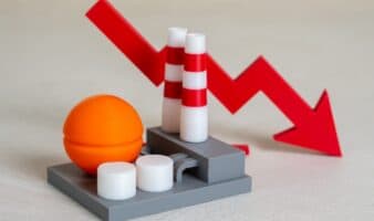 HR Ratings baja calificación a México por deterioro en las finanzas públicas, deuda y bajo crecimiento
