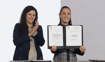 Sheinbaum firma reforma de nacionalidad única para candidatos desde 2028