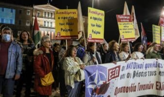 Miles de manifestantes salen a las calles de Atenas contra la visita de Marco Rubio