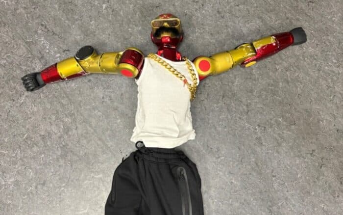Robot presuntamente acosa sexualmente a adolescente en Alemania; policía investiga el caso