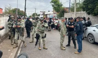Exestudiantes matan a subdirectora de Secundaria en Torreón