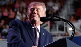 Trump elogia a Europa por la liberación de diésel y descarta prohibir su exportación